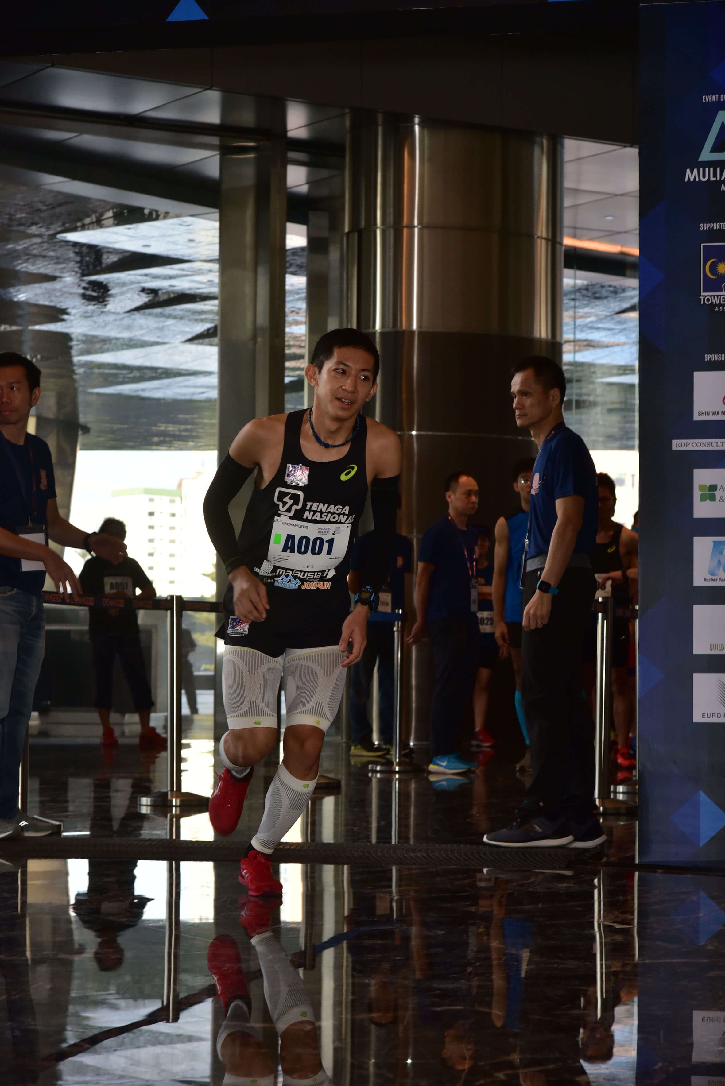 106@106 Run to the Sky